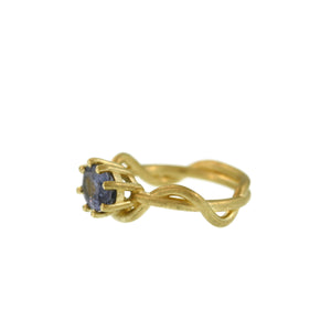 A Blue Sapphire Ribbon Ring