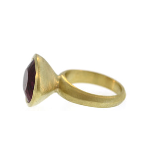 A Molded Oval Dark Pink Tourmaline Ring